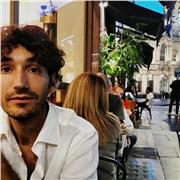 Maestro di pianoforte e canto offre lezioni private a domicilio in Roma